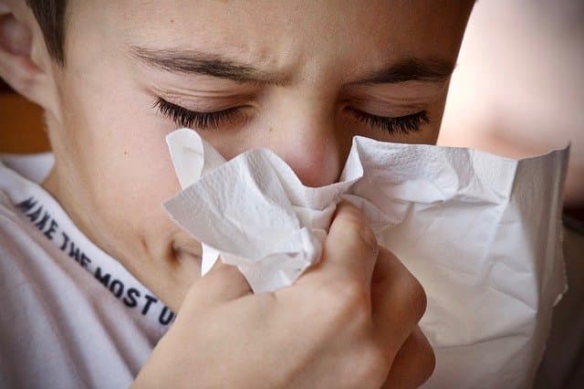 0歳育児が疲れたのは、親子とも風邪をひく